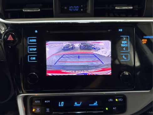 Used 2018 Toyota Corolla LE FWD image 26