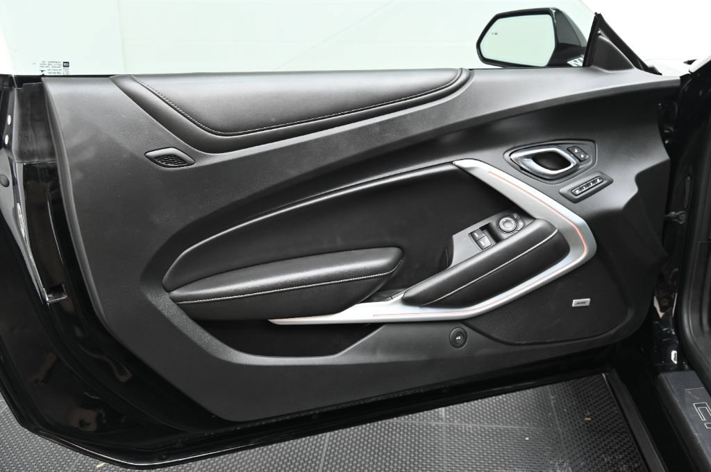 Used 2019 Chevrolet Camaro SS RWD image 18
