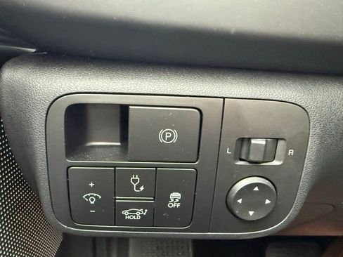 Used 2023 Hyundai Ioniq 6 Limited RWD image 9