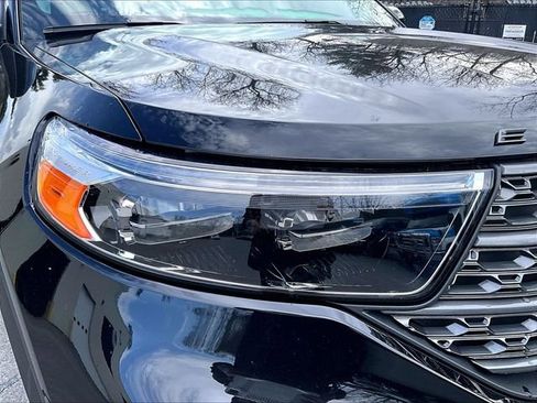 Used 2024 Ford Explorer XLT w/ Equipment Group 202A image 31