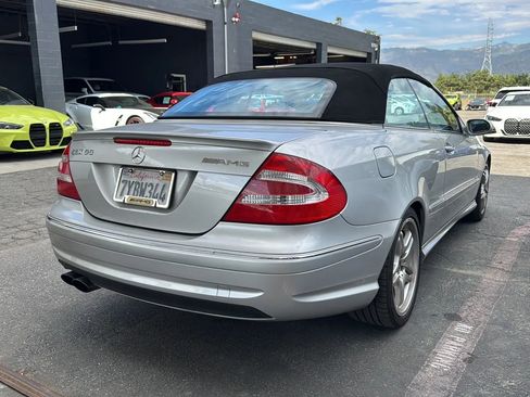Used 2005 Mercedes-Benz CLK 55 AMG Cabriolet image 5