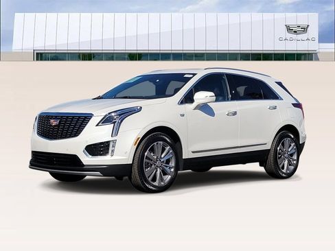 Used 2026 Cadillac XT5 Premium Luxury w/ Driver Assist Package FWD image 1