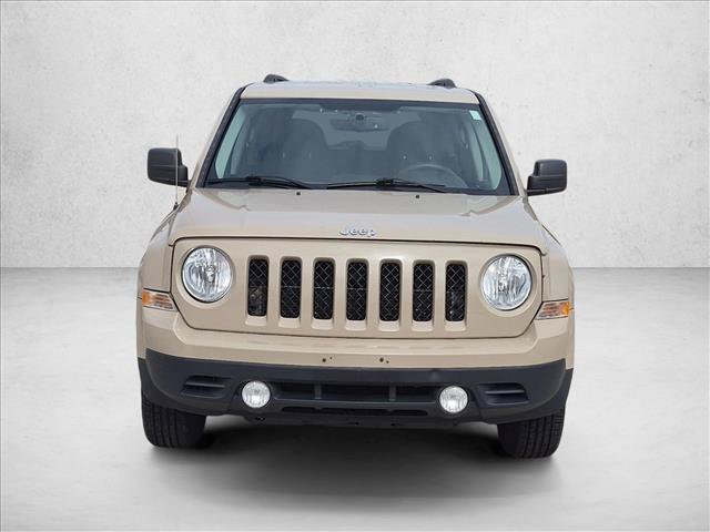 Used 2016 Jeep Patriot Sport w/ Power Value Group FWD image 2