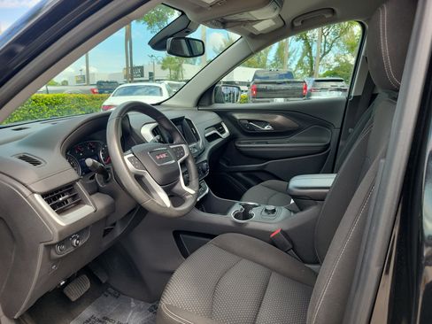 Used 2023 GMC Terrain SLE w/ Elevation Edition FWD image 11