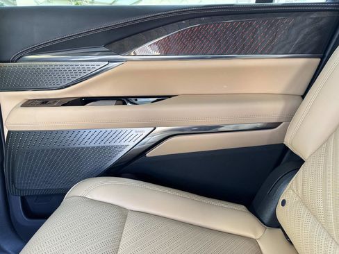 New 2025 Cadillac Escalade IQ Luxury 2 image 15