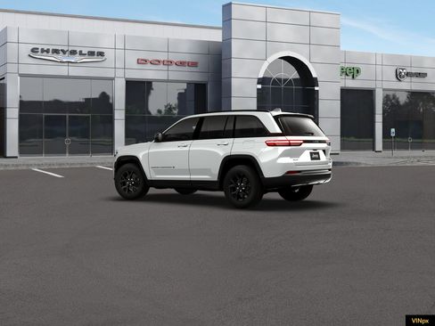 New 2026 Jeep Grand Cherokee Altitude AWD/4WD image 4