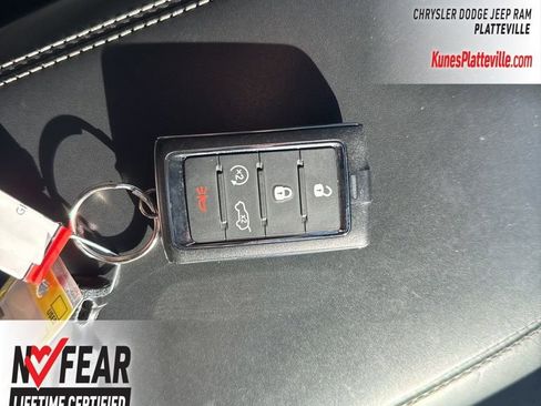 Used 2023 Jeep Grand Cherokee Overland w/ Luxury Tech Group IV image 41