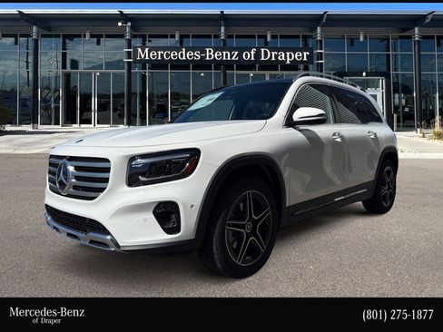 New 2026 Mercedes-Benz GLB 250 4MATIC image 1