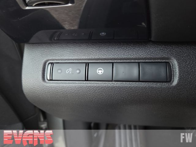 Used 2024 Nissan Pathfinder SV AWD/4WD image 16