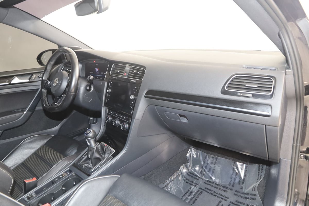 Used 2019 Volkswagen Golf 4-Door AWD/4WD image 34
