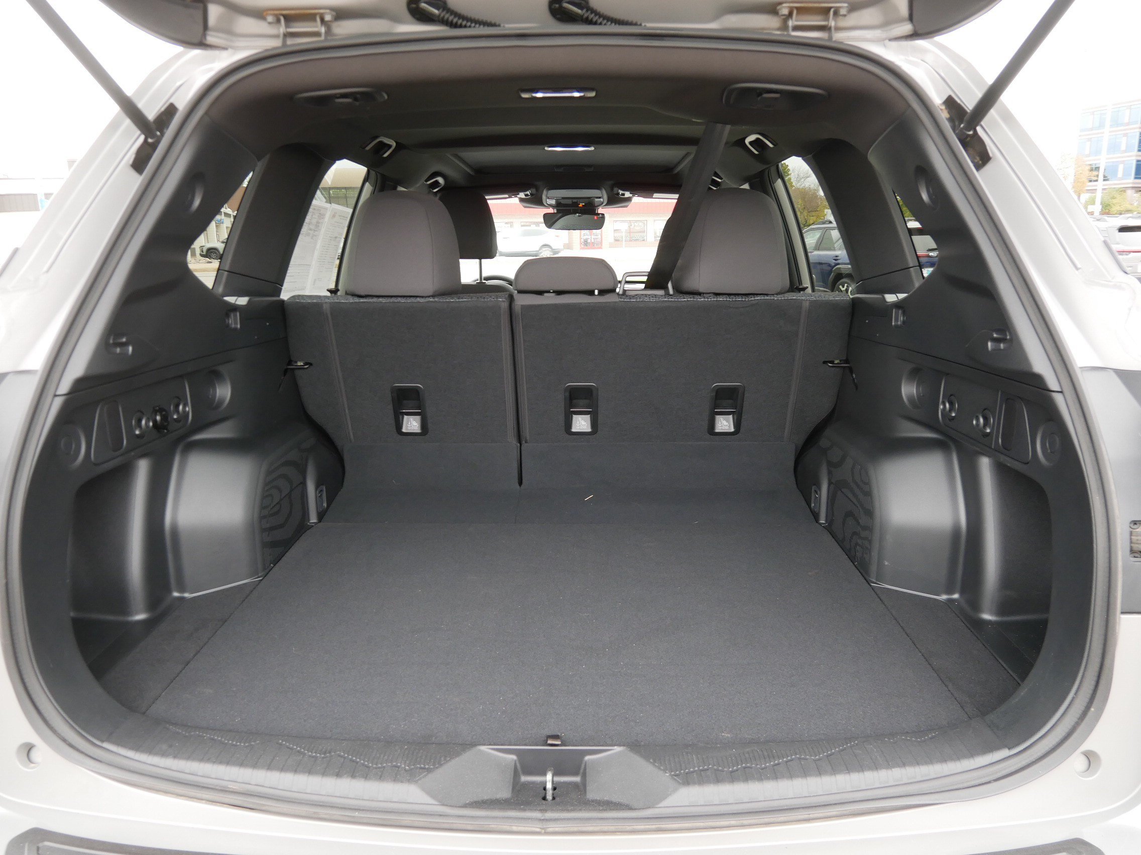 Certified 2025 Subaru Forester Premium AWD/4WD image 18