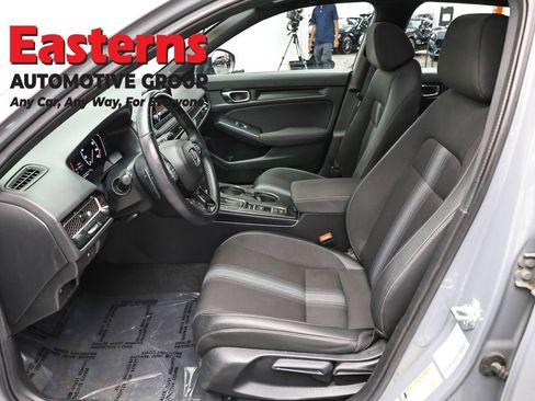 Used 2025 Honda Civic Sport image 14