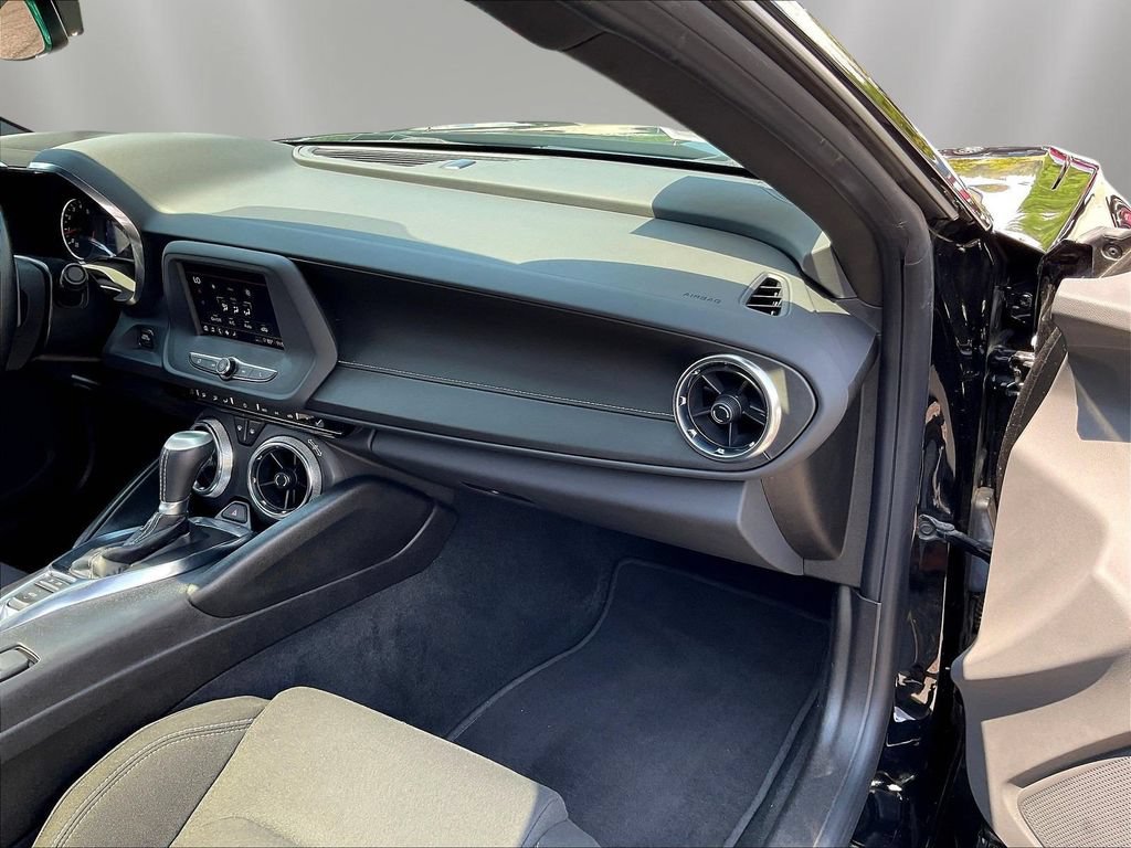 Used 2022 Chevrolet Camaro LT RWD image 25