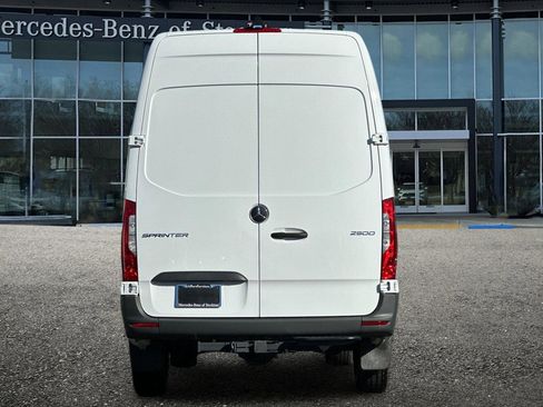 New 2025 Mercedes-Benz Sprinter 2500 image 5