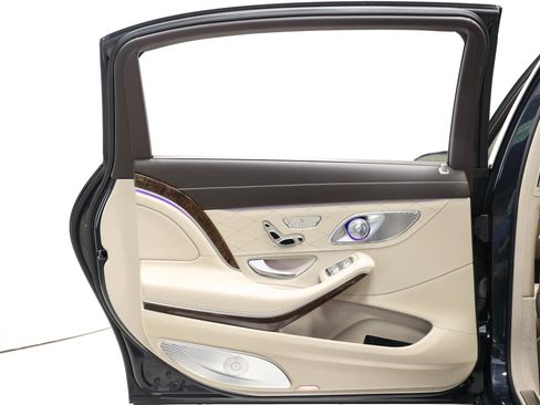 Used 2016 Mercedes-Benz Maybach S 600 image 49