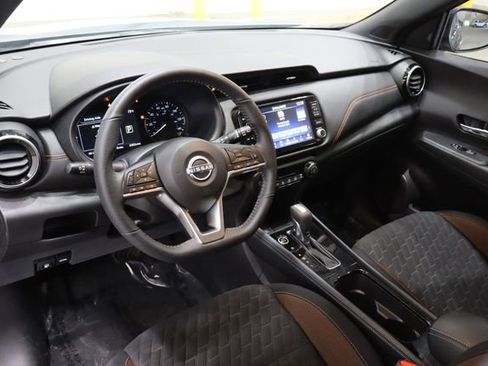 Used 2022 Nissan Kicks SR image 20