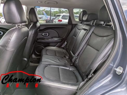 Used 2016 Kia Soul ! w/ Premium Package FWD image 17