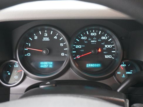 Used 2011 Chevrolet Silverado 1500 W/T RWD image 13