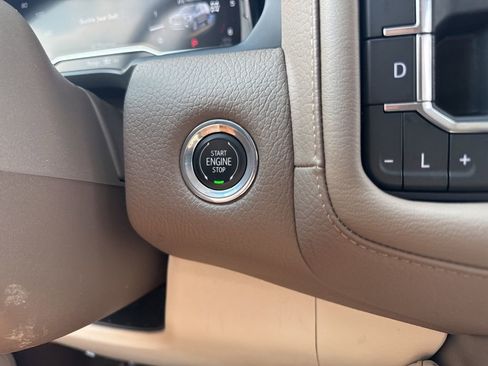Used 2023 GMC Yukon Denali w/ Denali Reserve Package AWD/4WD image 26