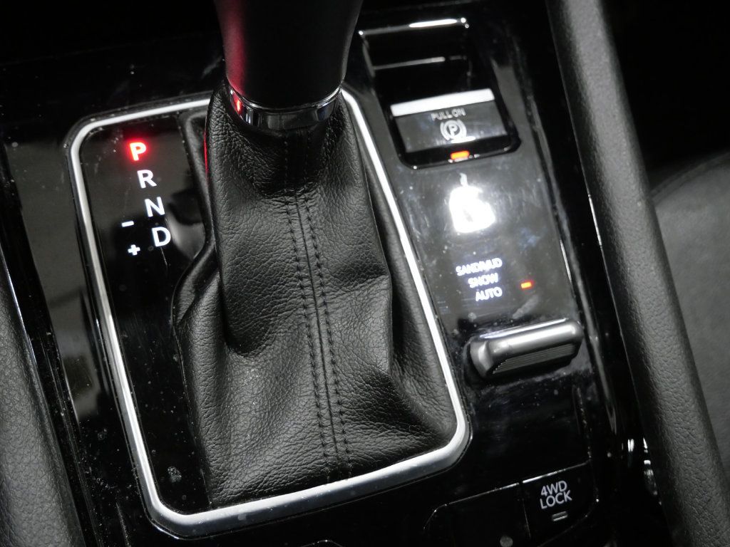 Used 2023 Jeep Compass Limited AWD/4WD image 18