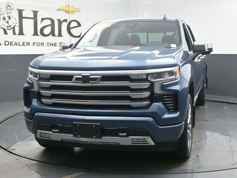 Used 2024 Chevrolet Silverado 1500 High Country w/ High Country Premium Package AWD/4WD image 33