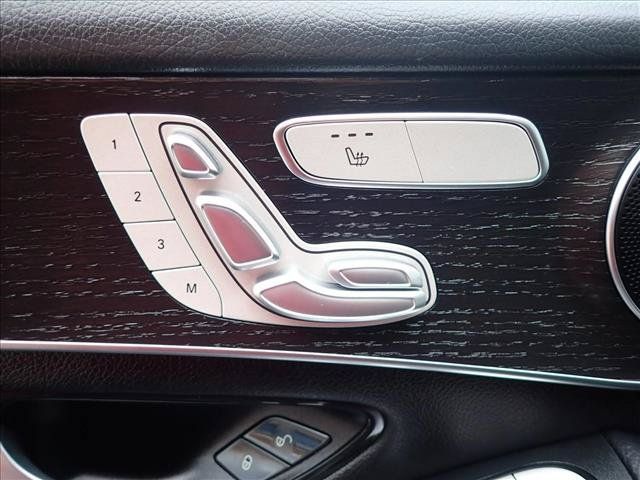Used 2022 Mercedes-Benz GLC 300 4MATIC image 13