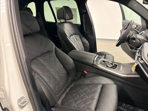 New 2026 BMW X5 xDrive40i w/ M Sport Package image 31