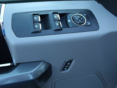 Used 2018 Ford F150 XLT w/ Equipment Group 301A Mid AWD/4WD image 16