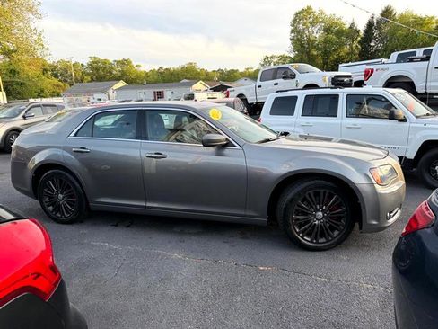 Used 2012 Chrysler 300 S w/ Luxury Group image 23