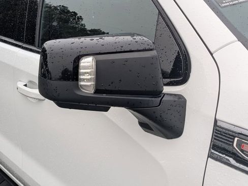 Used 2024 GMC Sierra 1500 AT4 w/ Technology Package image 10