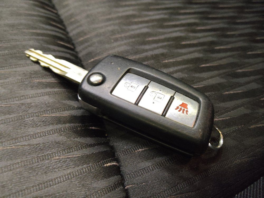 Used 2019 Nissan Rogue S w/ Special Edition Package FWD image 32