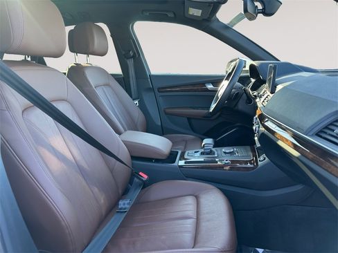 Used 2020 Audi Q5 2.0T Premium w/ Convenience Package image 15