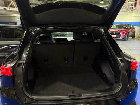 Used 2024 Chevrolet Equinox EV LT FWD image 6