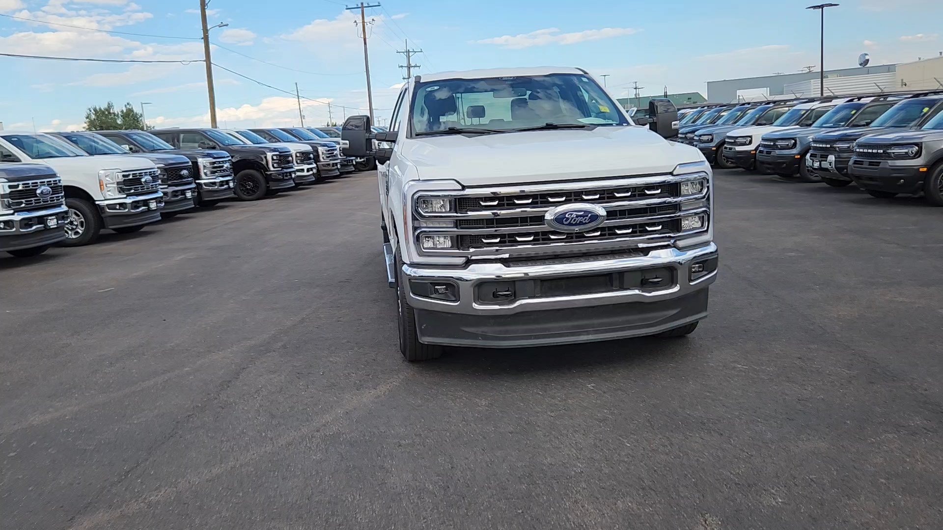 Used 2026 Ford F250 Lariat AWD/4WD image 4