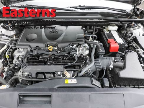 Used 2023 Toyota Camry SE image 7