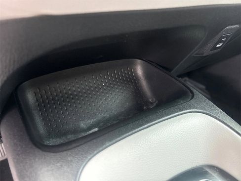 Used 2024 Toyota Corolla SE image 26