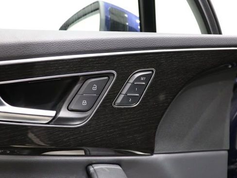 Used 2022 Audi Q7 3.0T Premium w/ Convenience Package image 21