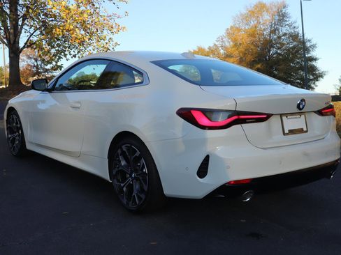 Used 2025 BMW 430i Coupe w/ Convenience Package image 6