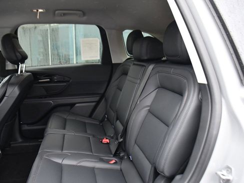 Used 2026 Lincoln Nautilus Premier w/ Jet Appearance Package image 20