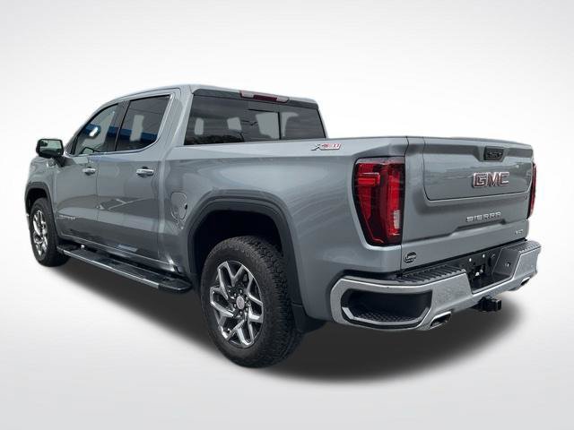 Used 2024 GMC Sierra 1500 SLT w/ SLT Premium Package AWD/4WD image 5