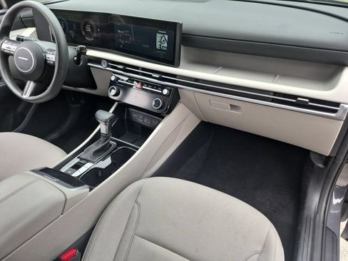 Used 2025 Hyundai Tucson SEL FWD image 31