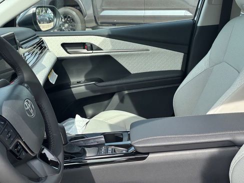 New 2026 Toyota Camry XLE image 9