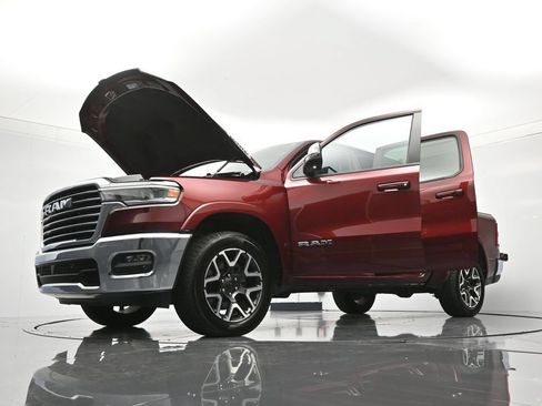 Used 2025 RAM 1500 Laramie AWD/4WD image 48