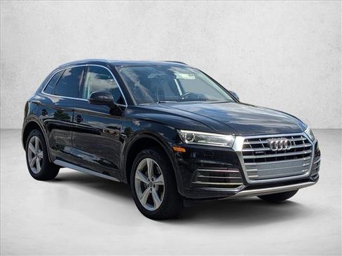 Used 2020 Audi Q5 2.0T Premium w/ Convenience Package AWD/4WD image 3