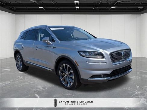 Used 2022 Lincoln Nautilus Reserve image 7