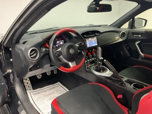 Used 2019 Toyota 86 TRD SE image 12