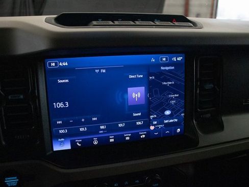 Used 2022 Ford Bronco Wildtrak image 35