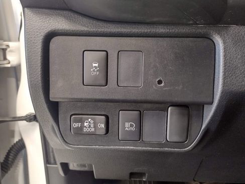 Used 2022 Toyota Tacoma SR RWD image 19