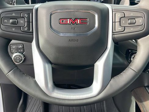New 2026 GMC Sierra 1500 SLT w/ SLT Premium Plus Package AWD/4WD image 24