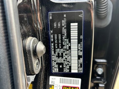 Used 2022 Toyota Highlander XSE image 15